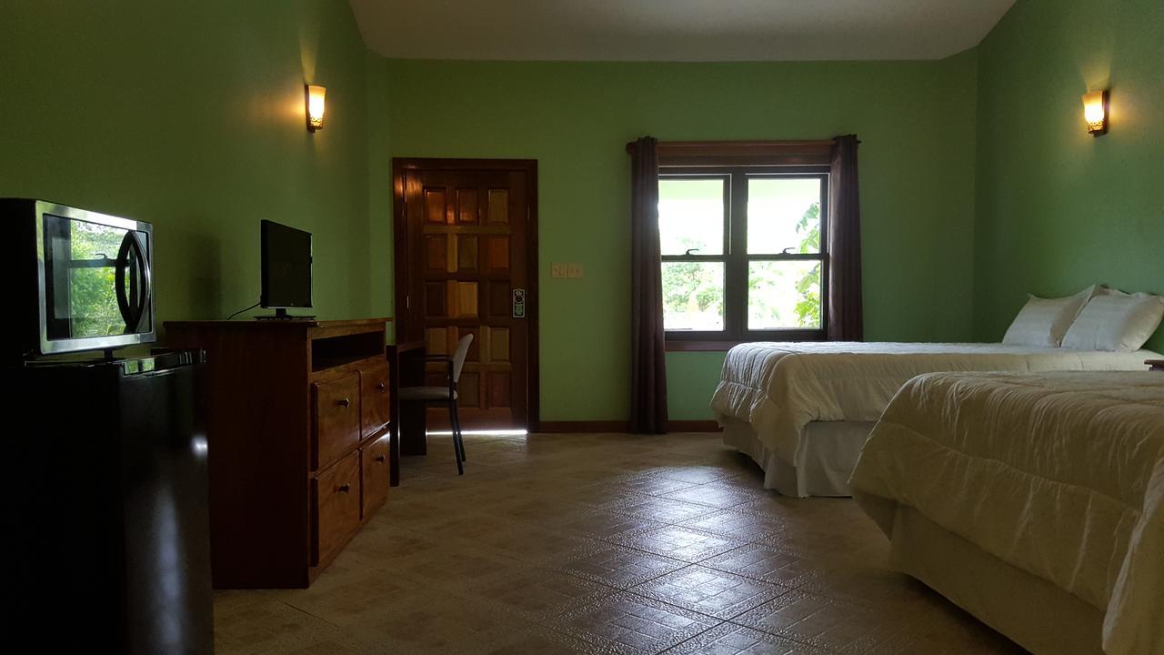 Mahogany Villas Punta Gorda Exteriör bild