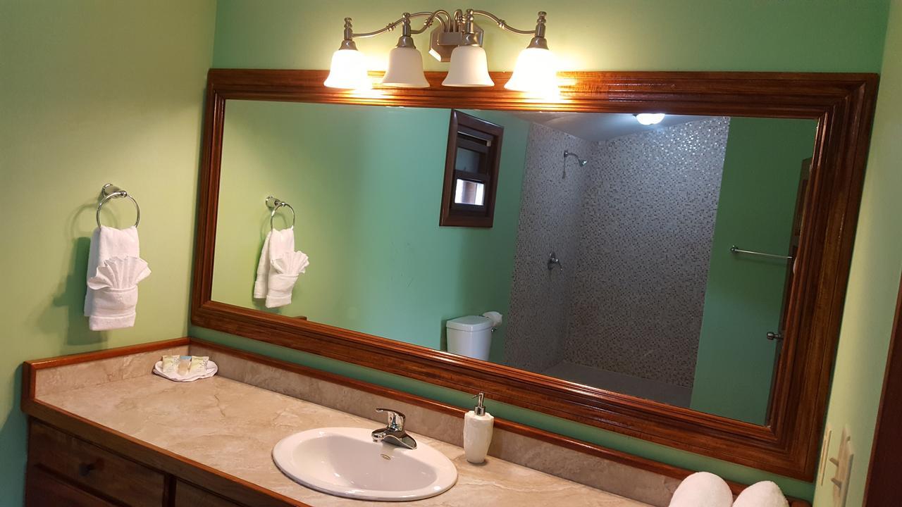 Mahogany Villas Punta Gorda Exteriör bild